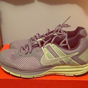 Nike Structure 16 Women’s Shoes